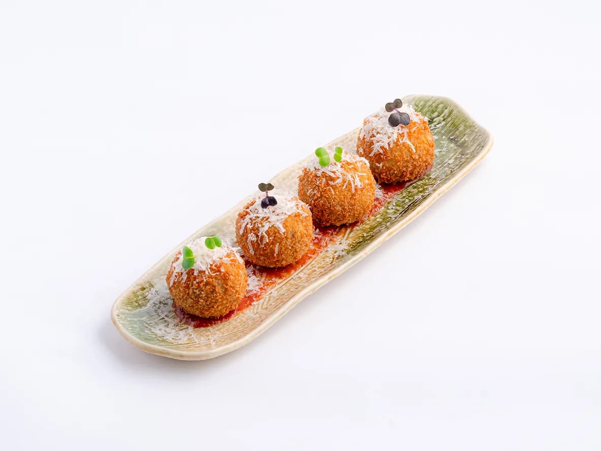 أرانشيني الفريكة at Aram Restaurant