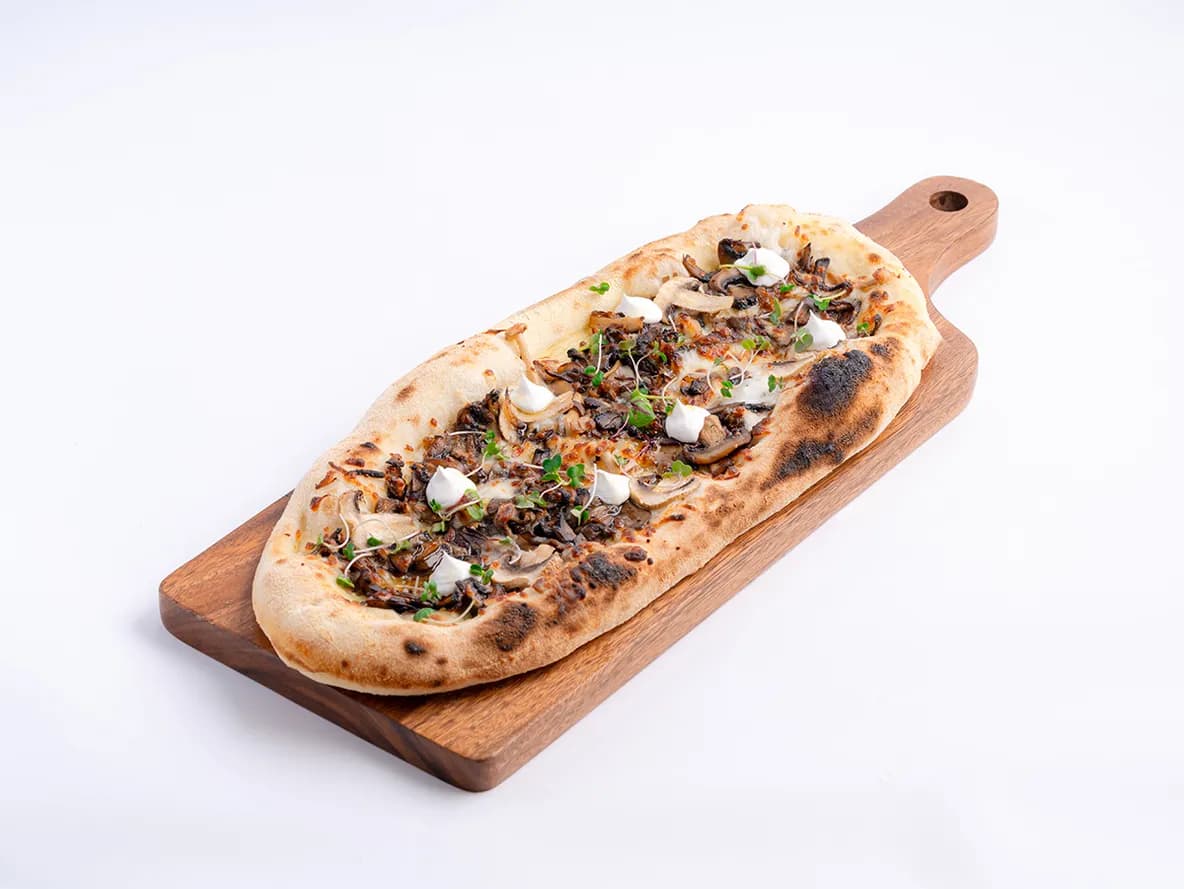 فطر وجبنة at Aram Restaurant