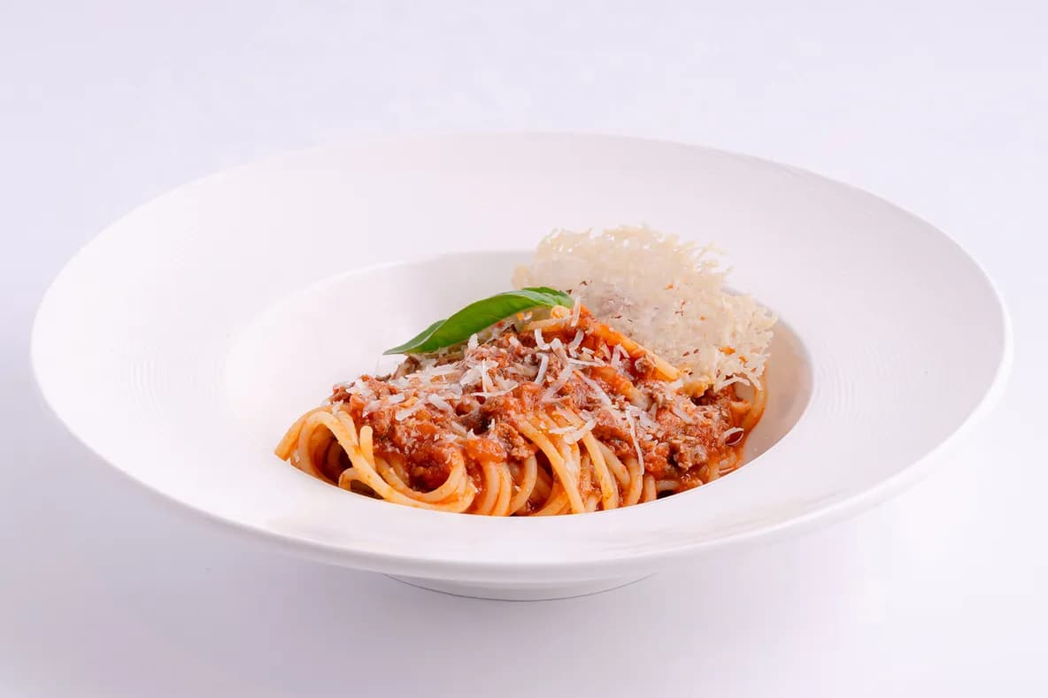 سباغيتي بولونيز at Aram Restaurant