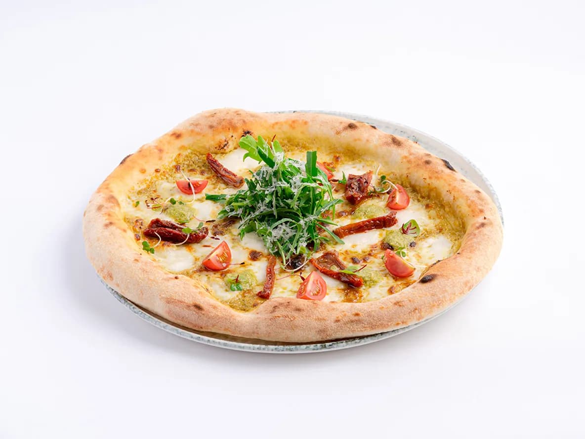 بيتزا البيستو at Aram Restaurant