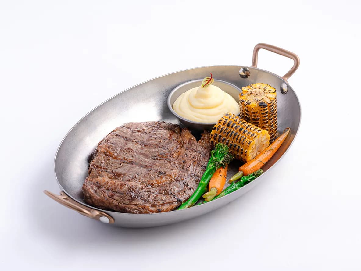 ريب آي بلاك أنجوس at Aram Restaurant
