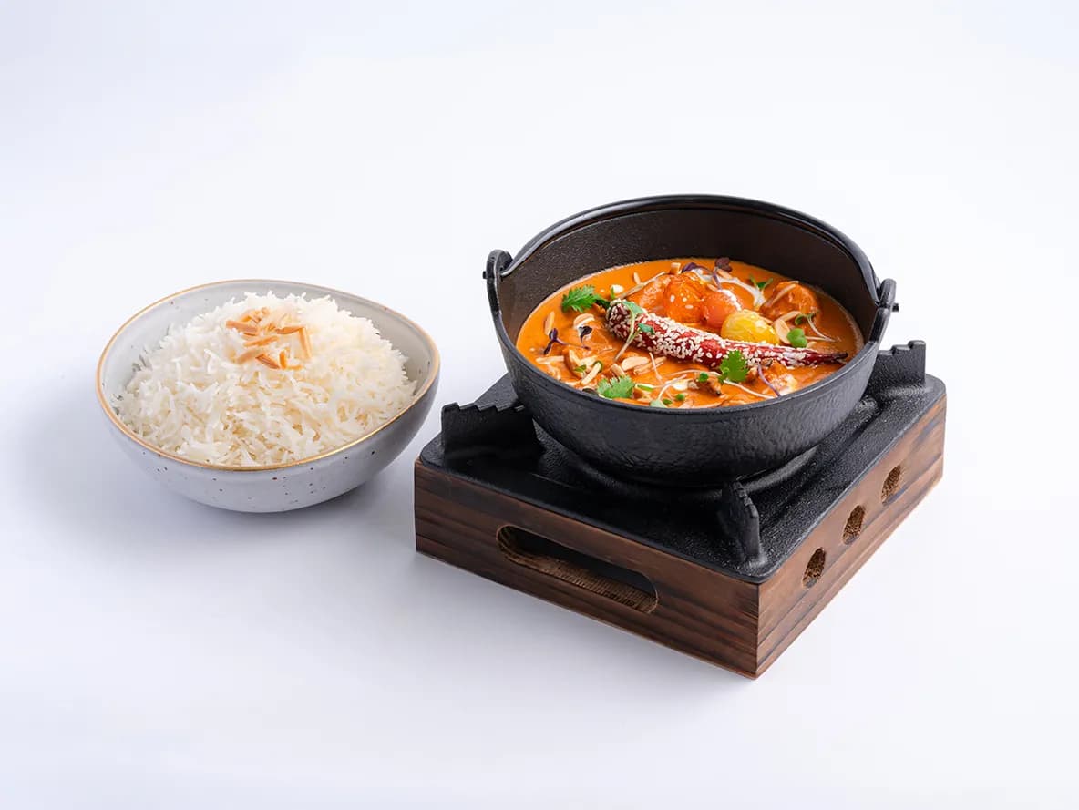 دجاج بالزبدة at Aram Restaurant