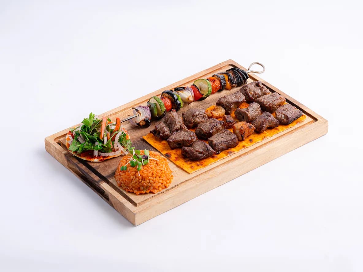 قطع لحم غنم at Aram Restaurant