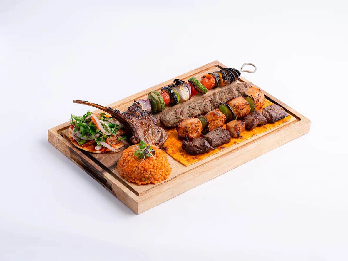 مشاوي مشكلة فاخرة at Aram Restaurant