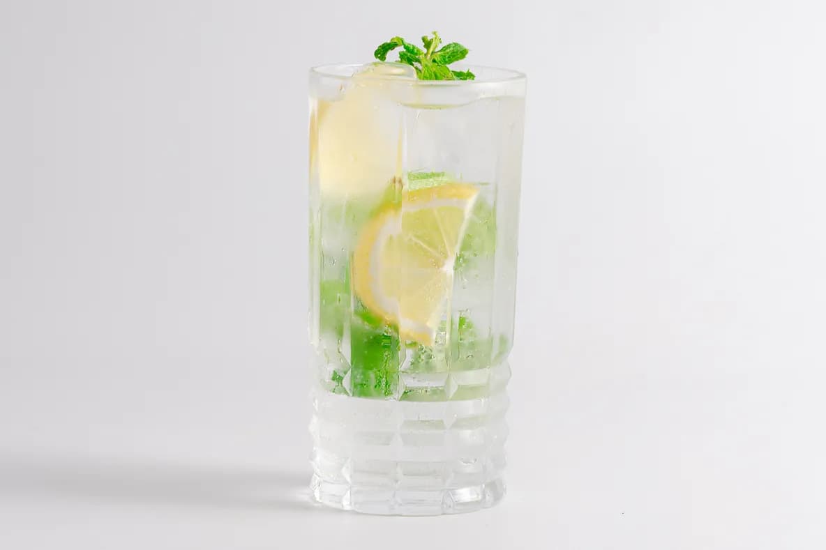 كلاسيك موهيتو at Aram Restaurant
