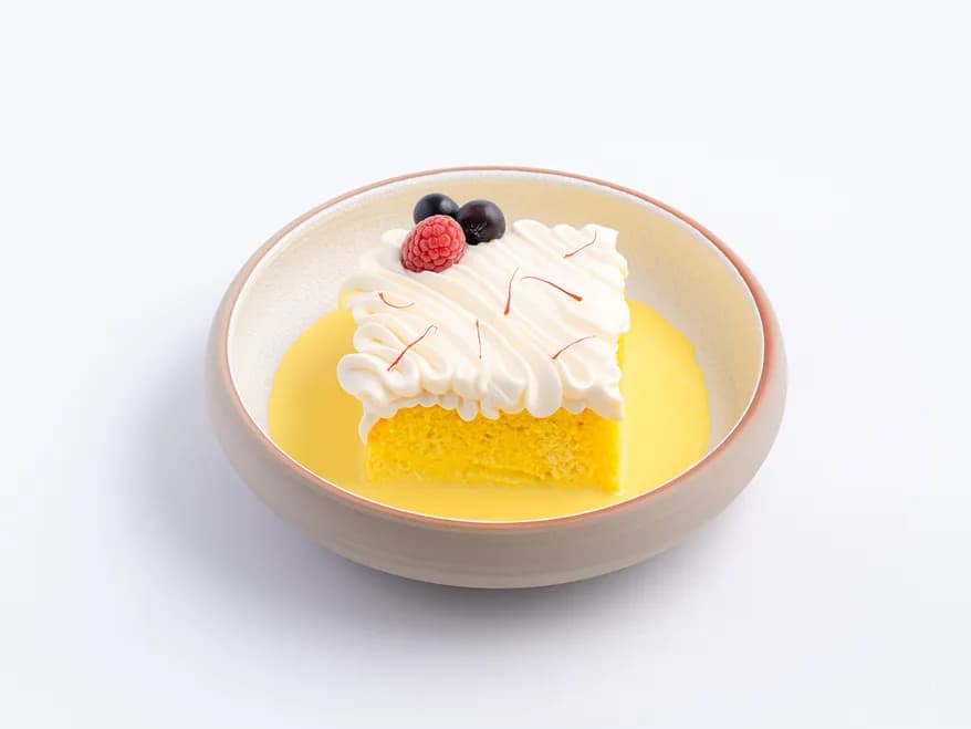 كعكة الحليب بالزعفران at Aram Restaurant