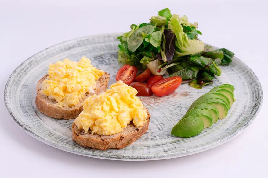 Scrambled Eggs at Aram Restaurant